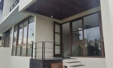 New villa vacant for sale location nusa dua