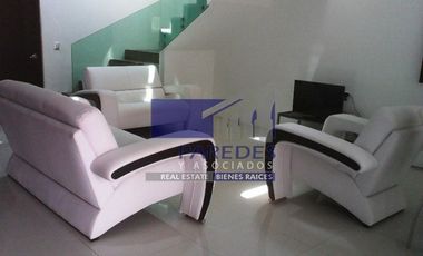 A14 Casa  4 recamaras frente a Campo de Golf  Ixtapa