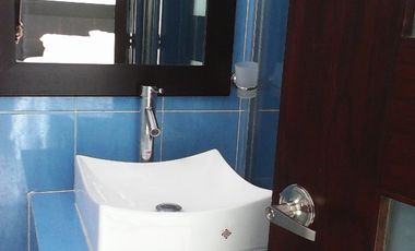 A14 Casa  4 recamaras frente a Campo de Golf  Ixtapa