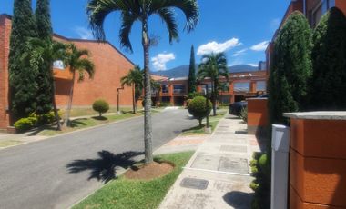 casa en arriendo en suramérica. Cod A213549