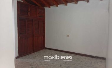 casa en arriendo en la ceja. Cod A65945