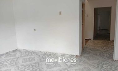 casa en arriendo en la ceja. Cod A65945