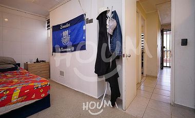 LINDA CASA CON AMPLIOS ESPACIOS