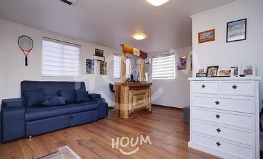 LINDA CASA CON AMPLIOS ESPACIOS