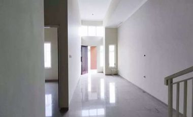 DIJUAL RUMAH BARU 2 LANTAI CANDI MENDUT SOEKARNO HATTA KOTA MALANG