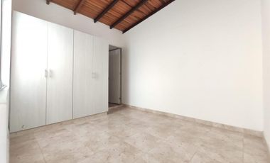 casa en venta en lomitas del trapiche. Cod V25054