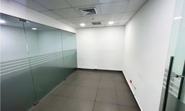 Alquiler de oficina en Oceania Business Plaza