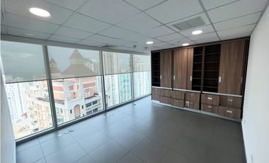 Alquiler de oficina en Oceania Business Plaza