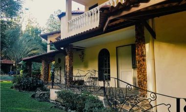 VENTA CASA EN  ALTOS DEL MARIA