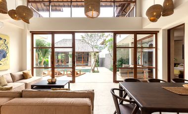 Leasehold - Tropical Luxury Living - Elegant 6 Bedroom Villa with Private Pool & Gym