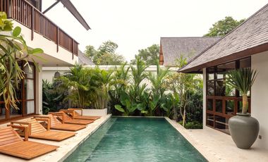 Leasehold - Tropical Luxury Living - Elegant 6 Bedroom Villa with Private Pool & Gym