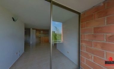 apartamento en arriendo en loma del escobero. Cod A6559