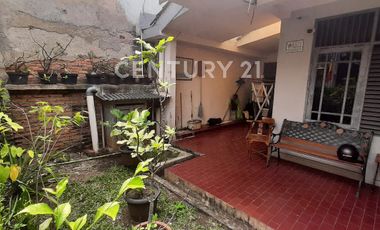 DI JUAL RUMAH 1 LANTAI TEBET LOKASI STRATEGIS DEKAT PUSAT KOTA