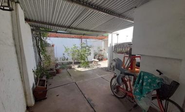 Casa en venta en Haedo Chico