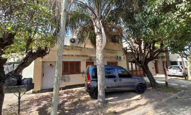 Casa en venta en Haedo Chico