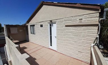 Casa en venta en Haedo Chico