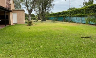 A. Chazarreta 100 Gral. Rodriguez - Casa 5 ambientes en venta