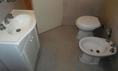 Venta centro de Ballester dpto al frente opcional cochera