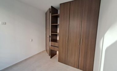 apartamento en venta en conjunto portal de la loma. Cod V118243
