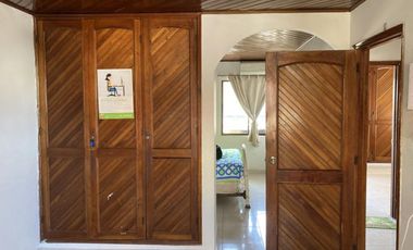 COD. 572 - SE ARRIENDA LOCAL - BARRIO: SAN CARLOS