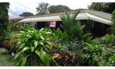 Terreno con Casa en Penonomé