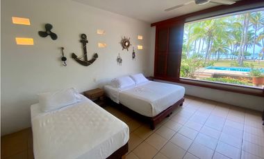 ¡OPORTUNIDAD! SE VENDE HOTEL PRIMERA LINEA DE PLAYA EN PALOMINO