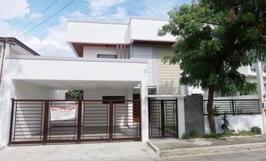 FOR SALE: House and Lot in Citadella Executive village in Las Piñas