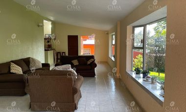 Venta casa jardín con bosque - V270-2