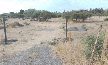 Parcela de Agradado a orilla de Camino Pavimentado