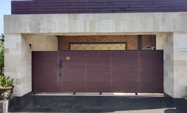 RUMAH SEMI VILLA TAMAN LUAS DI RENON HARGA MURAH