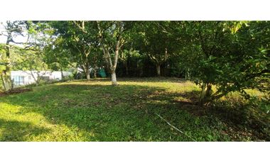 Se vende lote semiurbano de 3200 M2 en 400 mill neg, en La Mesa Cund