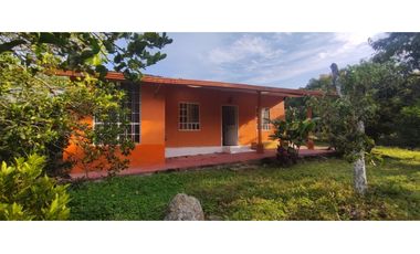 Se vende lote semiurbano de 3200 M2 en 400 mill neg, en La Mesa Cund