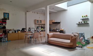 Rumah Tinggal 2 Lantai dalam Perum Amanusa Regency - Wedomartani Ngemplak Sleman