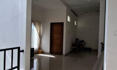 Rumah Tinggal 2 Lantai dalam Perum Amanusa Regency - Wedomartani Ngemplak Sleman