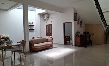 Rumah Tinggal 2 Lantai dalam Perum Amanusa Regency - Wedomartani Ngemplak Sleman