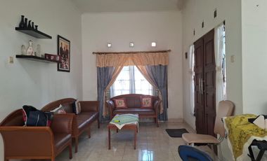 Rumah Tinggal 2 Lantai dalam Perum Amanusa Regency - Wedomartani Ngemplak Sleman