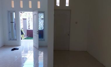Dijual Cepat Rumah Dengan 2 KT 2 KM Perumahan Graha Mutiara Sukodono