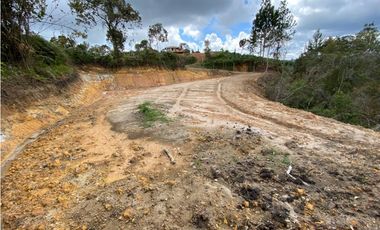 HERMOSO LOTE SAN VICENTE VEREDA SANTA RITA