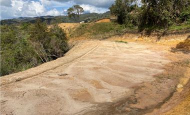 HERMOSO LOTE SAN VICENTE VEREDA SANTA RITA