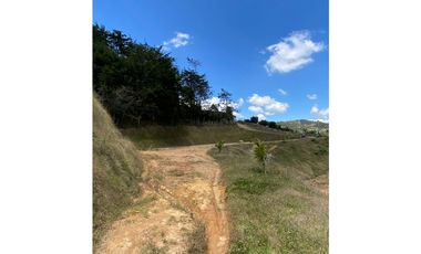 HERMOSO LOTE SAN VICENTE VEREDA SANTA RITA