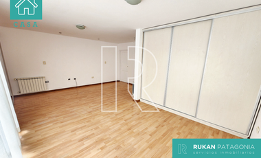 #AlquilerRUKAN || Casa 3 Habitaciones (Nivel Gerencial) | Av. COSTANERA | Caleta Olivia.-