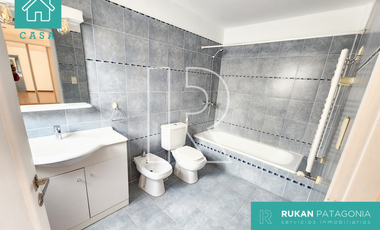 #AlquilerRUKAN || Casa 3 Habitaciones (Nivel Gerencial) | Av. COSTANERA | Caleta Olivia.-