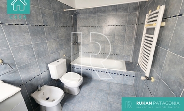 #AlquilerRUKAN || Casa 3 Habitaciones (Nivel Gerencial) | Av. COSTANERA | Caleta Olivia.-