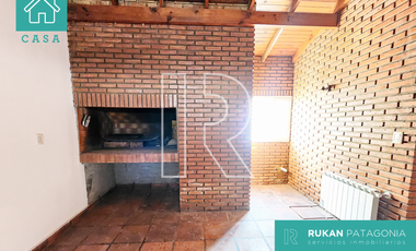 #AlquilerRUKAN || Casa 3 Habitaciones (Nivel Gerencial) | Av. COSTANERA | Caleta Olivia.-