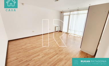 #AlquilerRUKAN || Casa 3 Habitaciones (Nivel Gerencial) | Av. COSTANERA | Caleta Olivia.-