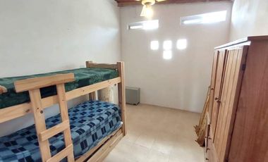 CASA SOLA EN LOTE