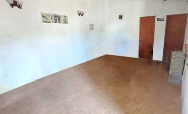 CASA SOLA EN LOTE