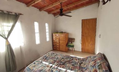 CASA SOLA EN LOTE