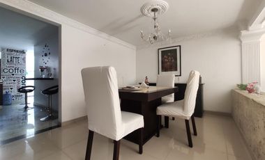 casa en venta en av. libertadores. Cod V18006