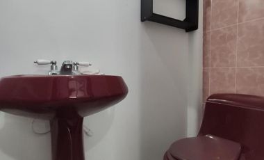 casa en venta en av. libertadores. Cod V18006